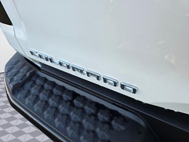 new 2024 Chevrolet Colorado car, priced at $33,425