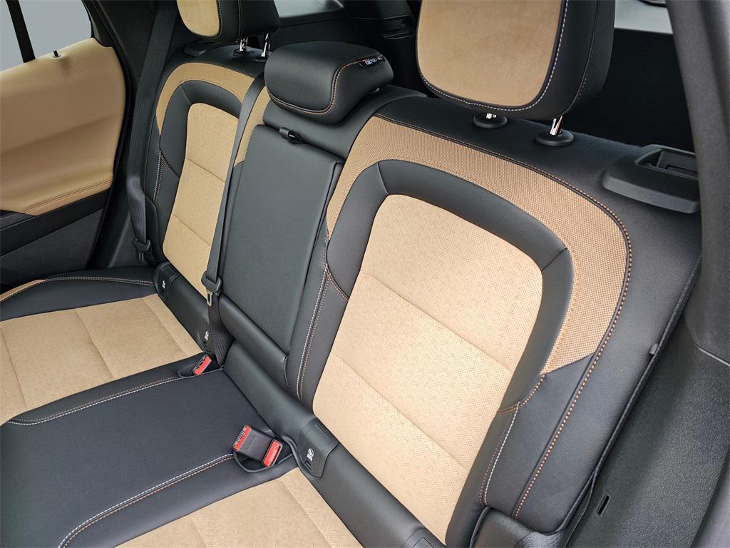new 2025 Chevrolet Equinox car
