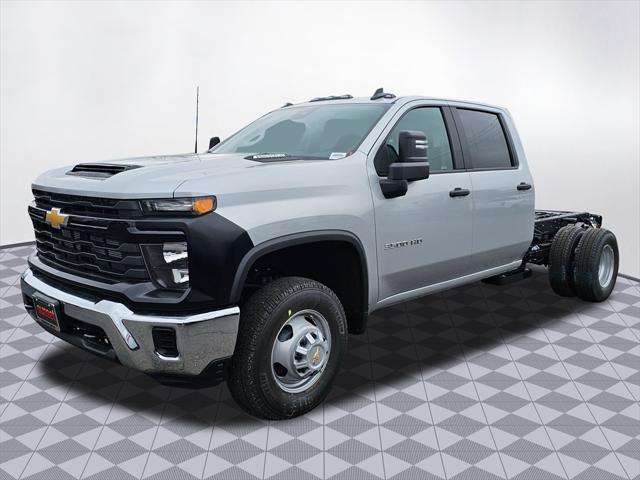 new 2025 Chevrolet Silverado 3500 car, priced at $62,143