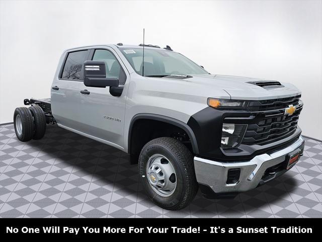 new 2025 Chevrolet Silverado 3500 car, priced at $62,143