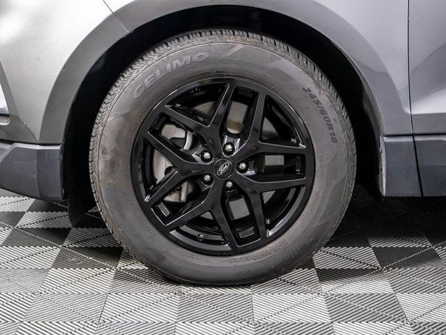 used 2023 Ford Edge car