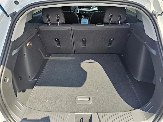 new 2025 Chevrolet Trax car, priced at $21,895
