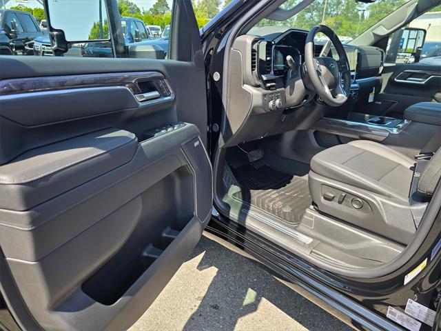 new 2025 Chevrolet Silverado 3500 car, priced at $85,365