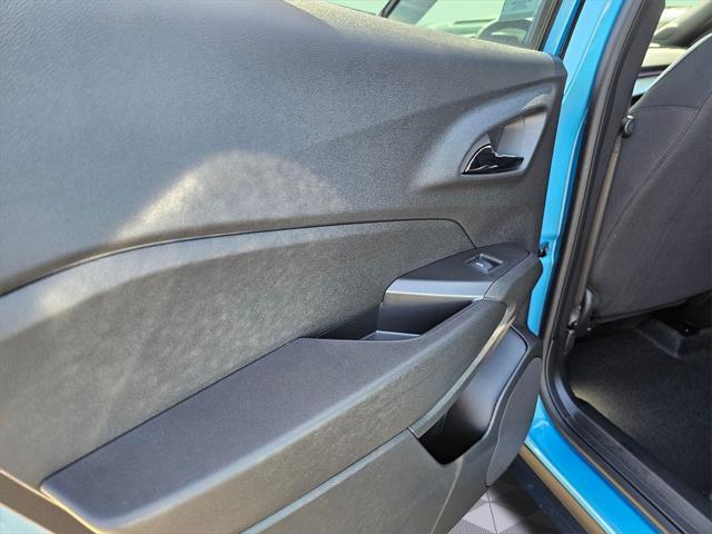 new 2025 Chevrolet Trax car, priced at $24,950