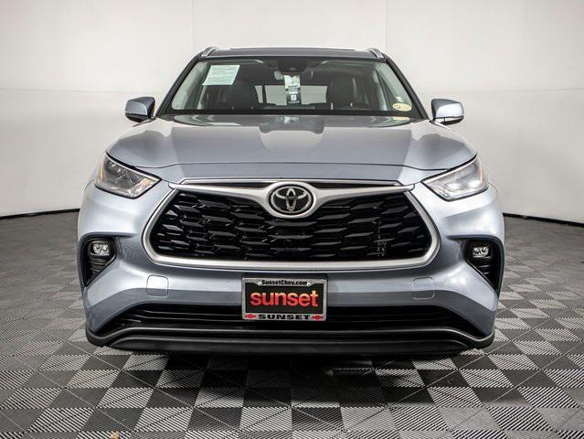 used 2023 Toyota Highlander car