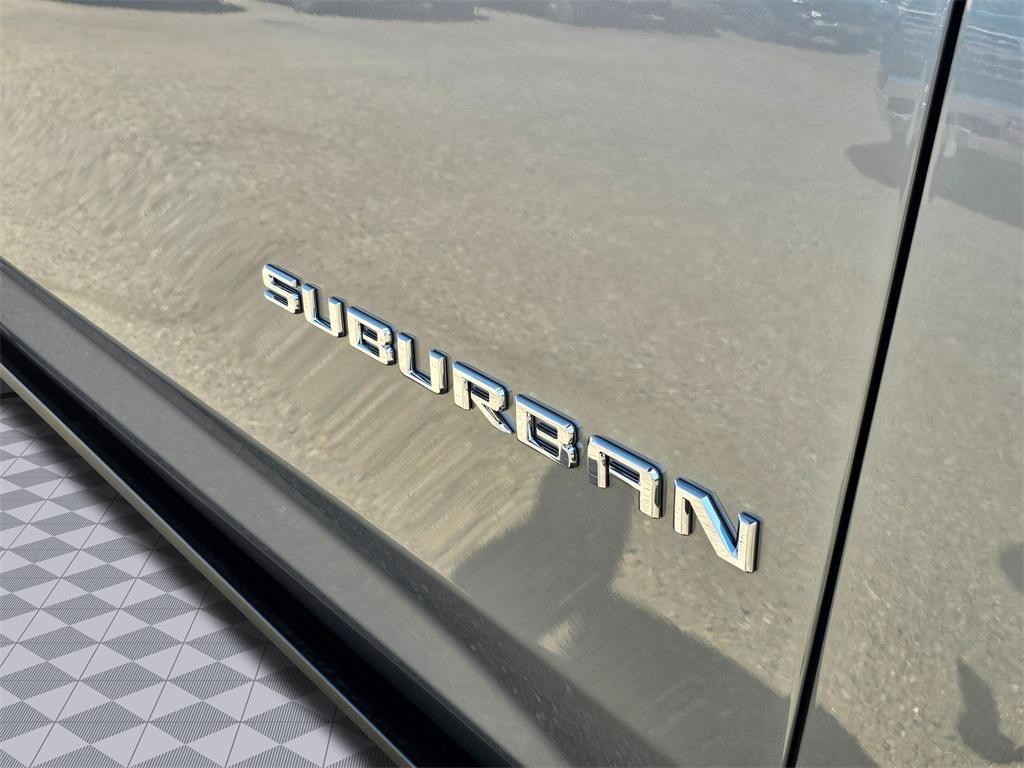 new 2025 Chevrolet Suburban car, priced at $89,680