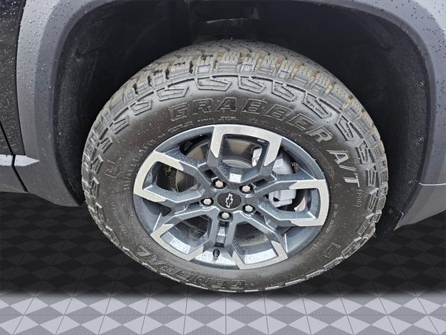 new 2025 Chevrolet Equinox car, priced at $40,565