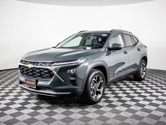 new 2025 Chevrolet Trax car