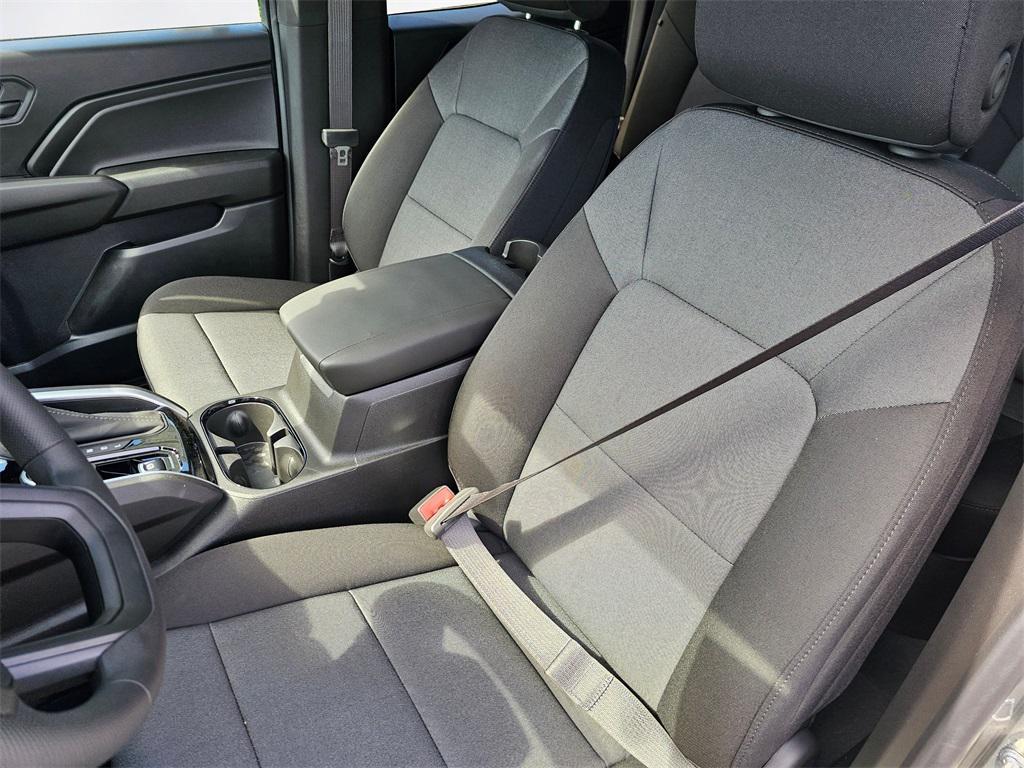 new 2025 Chevrolet Colorado car, priced at $42,090