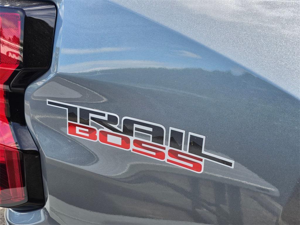 new 2025 Chevrolet Colorado car, priced at $42,090