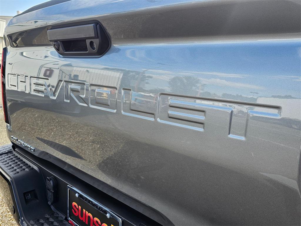 new 2025 Chevrolet Colorado car, priced at $42,090