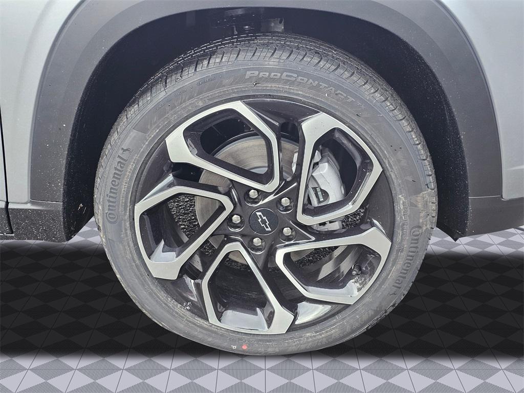new 2026 Chevrolet Trax car, priced at $28,385