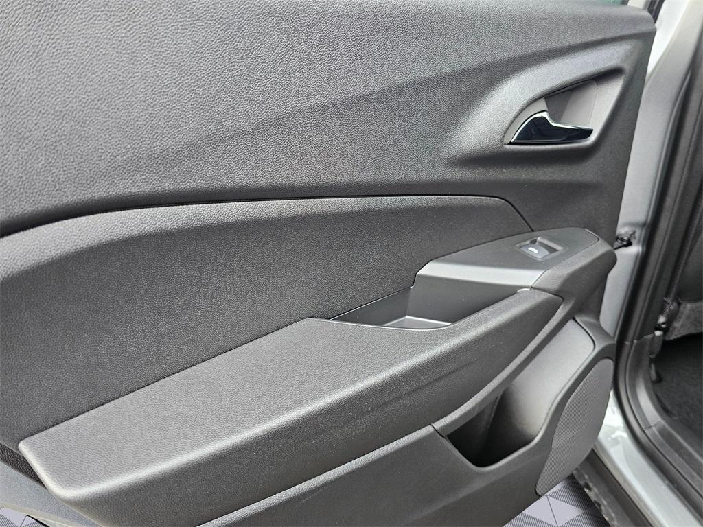 new 2026 Chevrolet Trax car, priced at $28,385