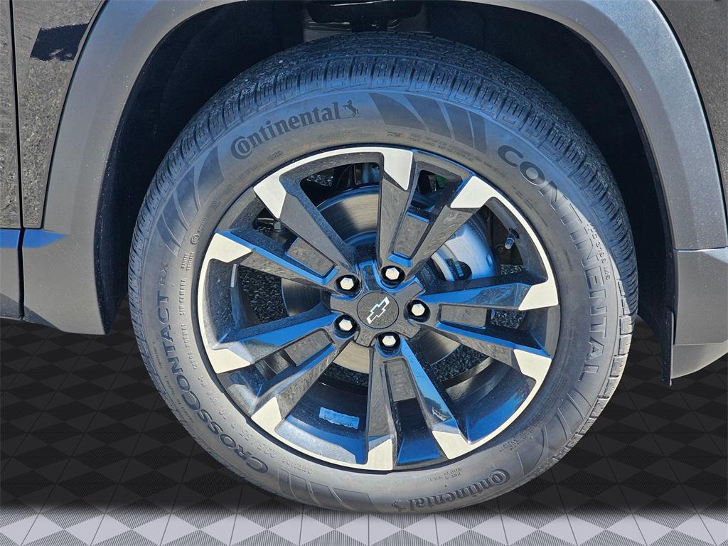 new 2026 Chevrolet Equinox car, priced at $36,395