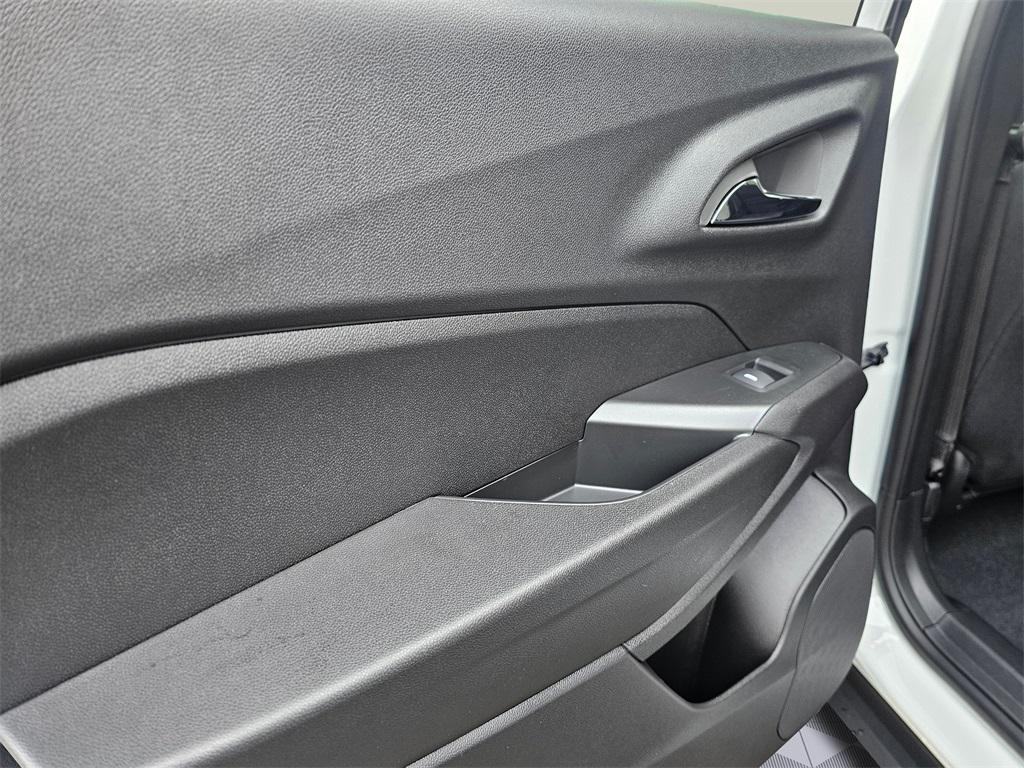 new 2026 Chevrolet Trax car, priced at $22,995