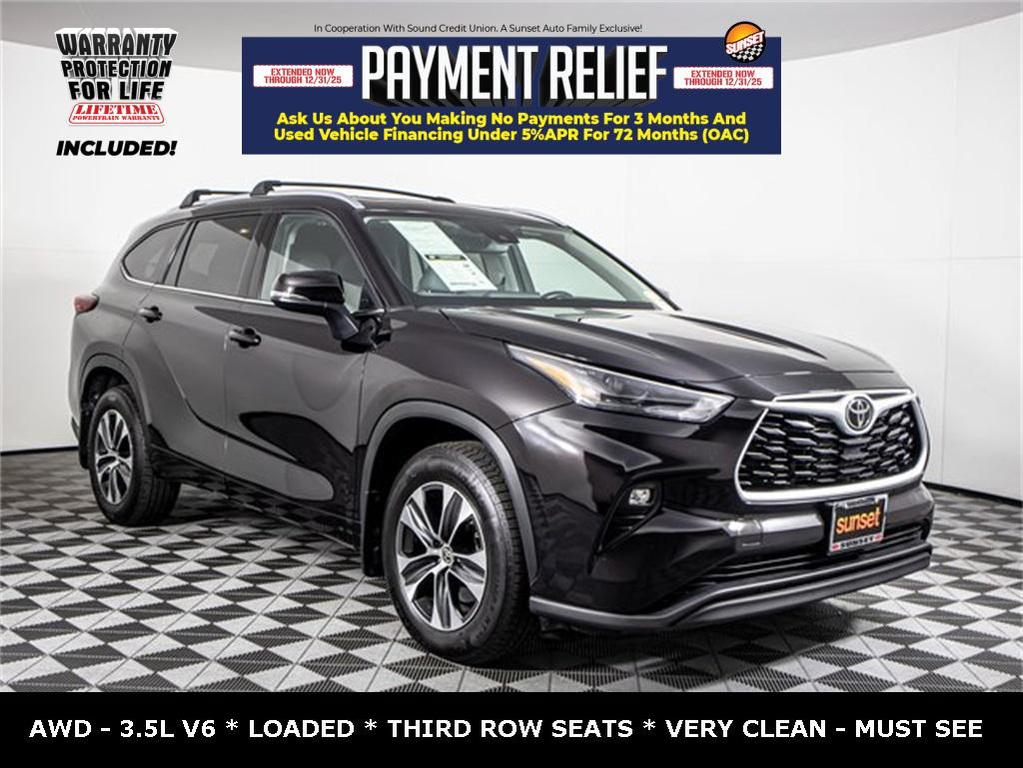 used 2022 Toyota Highlander car, priced at $34,999