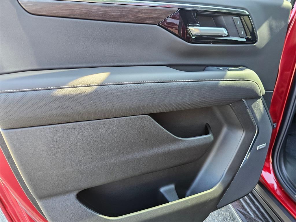 new 2026 Chevrolet Suburban car, priced at $92,175