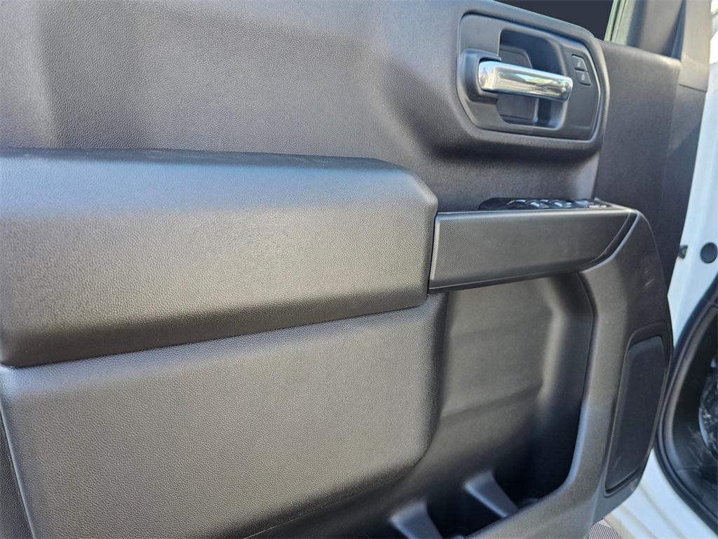 new 2025 Chevrolet Silverado 2500 car, priced at $49,098