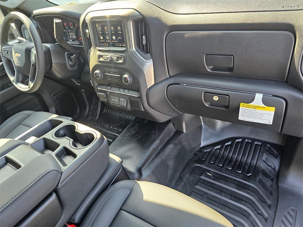 new 2025 Chevrolet Silverado 2500 car, priced at $49,098