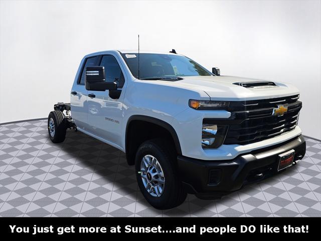 new 2025 Chevrolet Silverado 2500 car, priced at $49,098