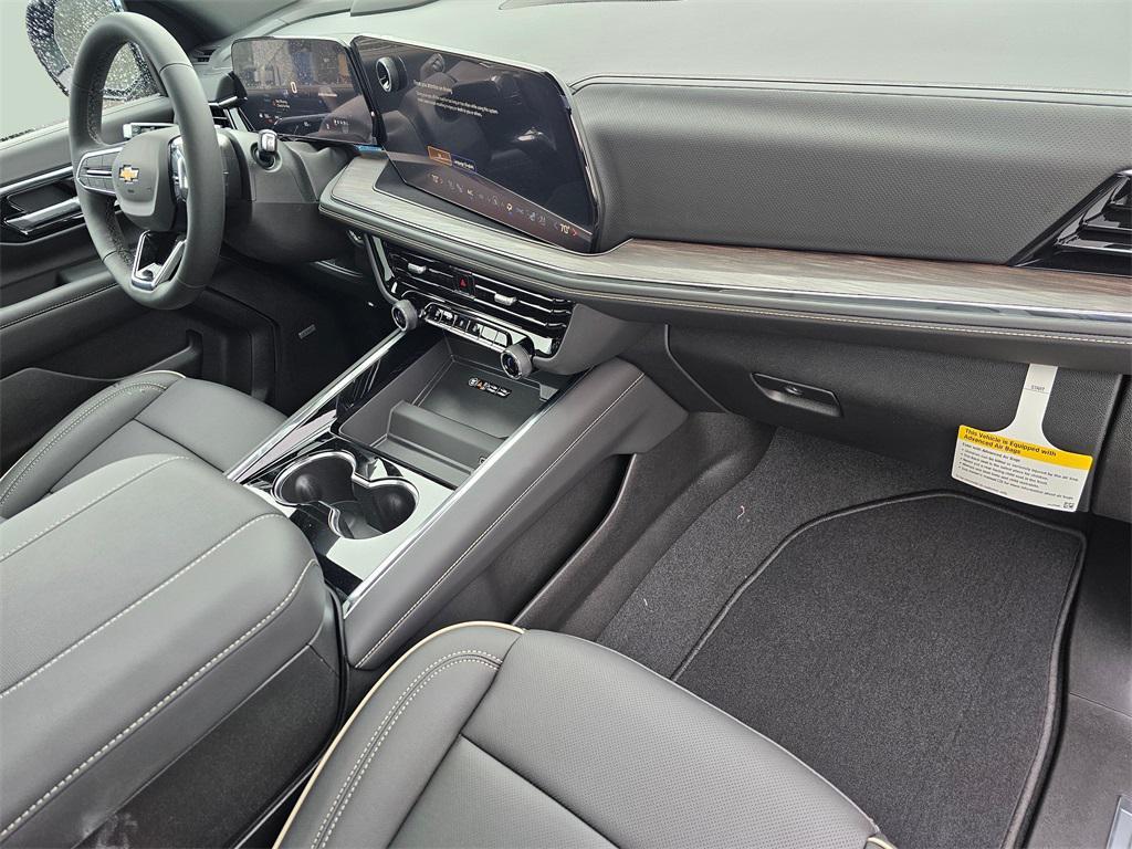 new 2025 Chevrolet Suburban car, priced at $86,515