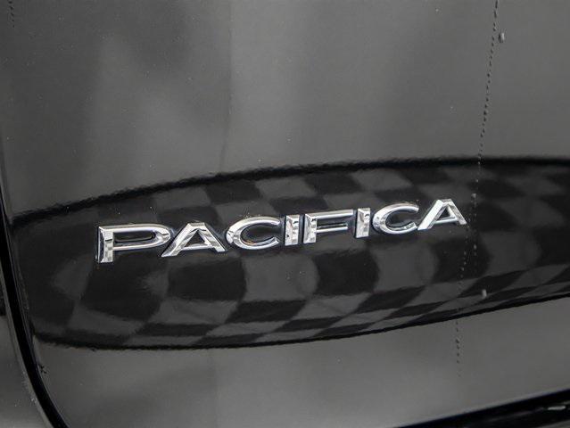 used 2022 Chrysler Pacifica car