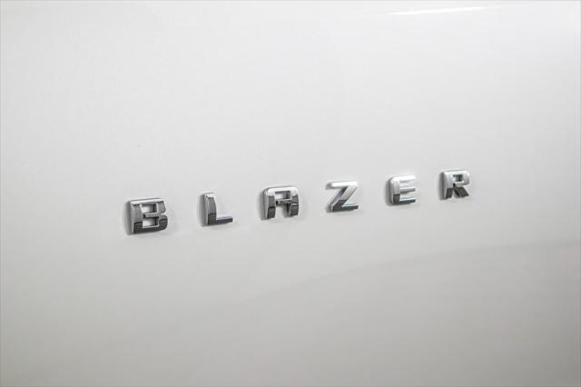 new 2024 Chevrolet Blazer car