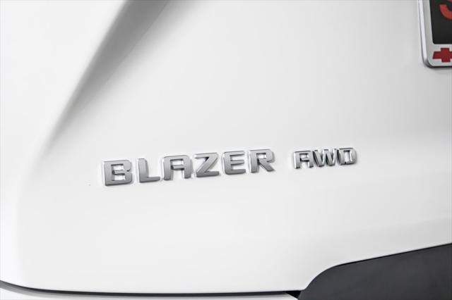 new 2024 Chevrolet Blazer car