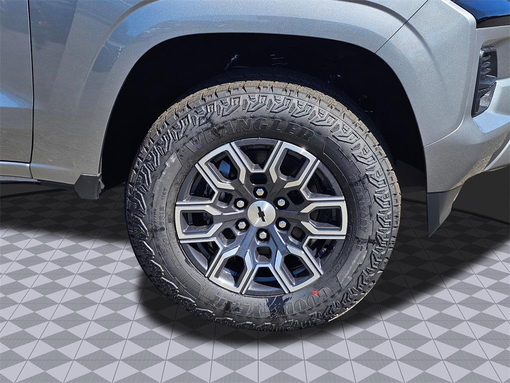 new 2026 Chevrolet Colorado car, priced at $47,465