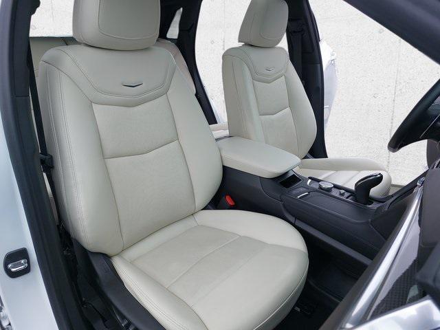 used 2022 Cadillac XT5 car, priced at $38,175