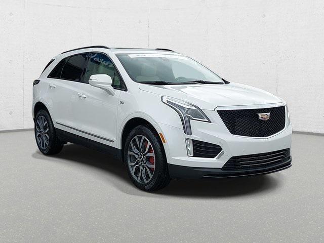 used 2022 Cadillac XT5 car, priced at $38,175