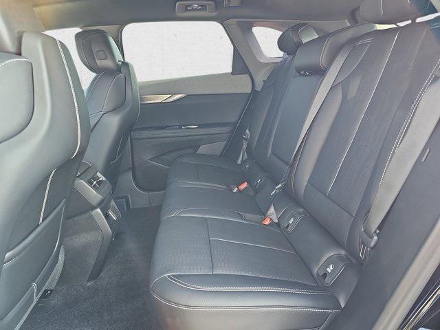 new 2025 Cadillac OPTIQ car