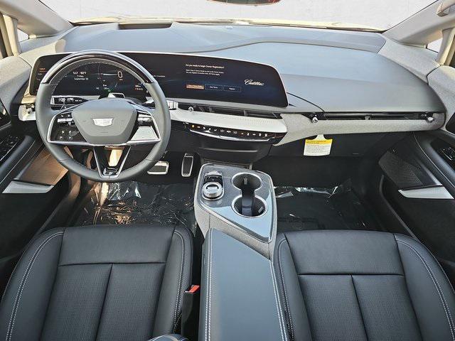 new 2025 Cadillac OPTIQ car