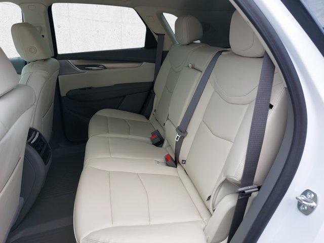 new 2025 Cadillac XT5 car, priced at $58,985
