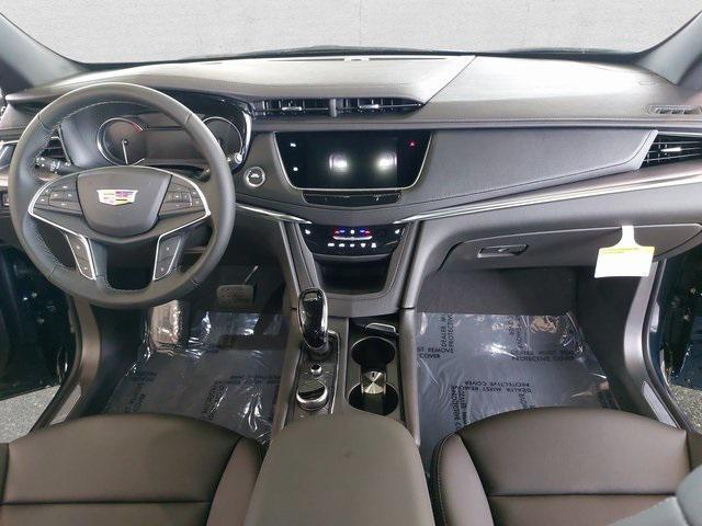 new 2025 Cadillac XT5 car, priced at $47,310