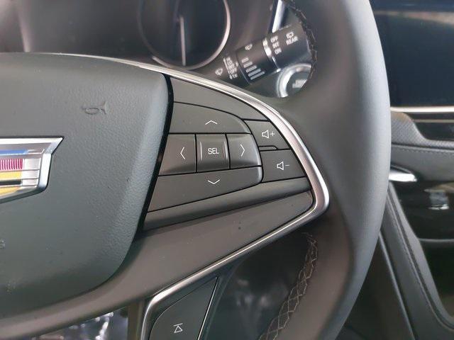new 2025 Cadillac XT5 car, priced at $47,310