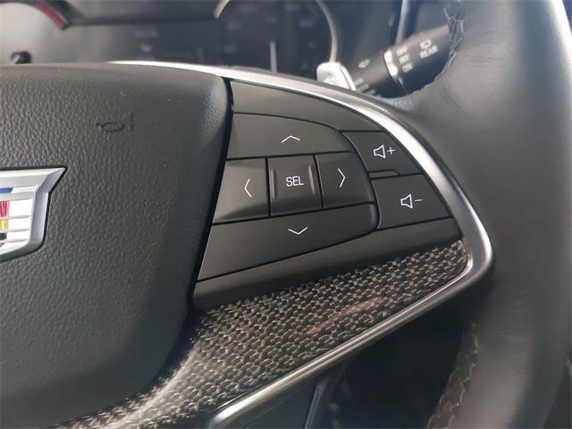 used 2022 Cadillac XT5 car, priced at $39,546