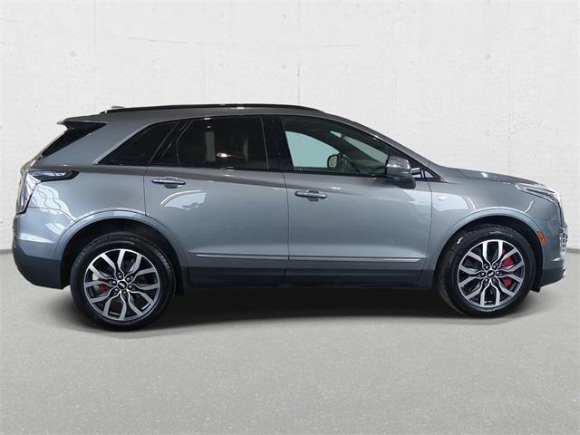 used 2022 Cadillac XT5 car, priced at $39,546