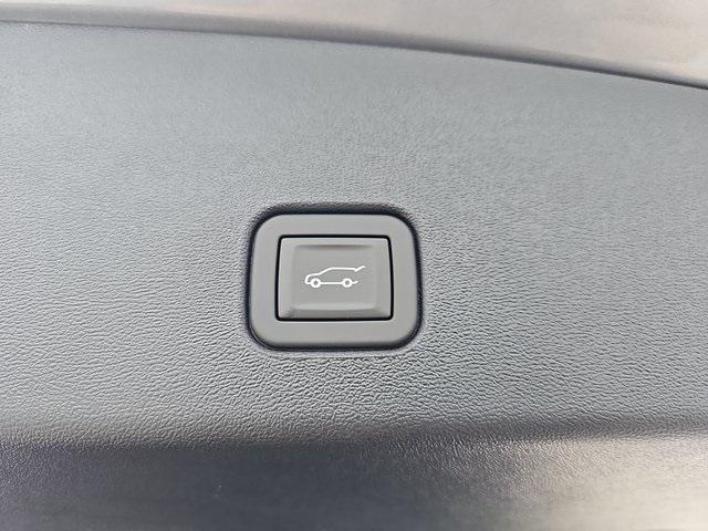 new 2025 Cadillac OPTIQ car, priced at $60,715
