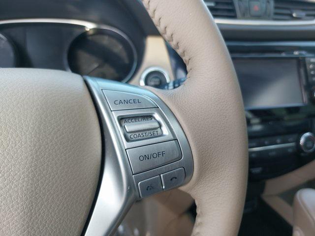 used 2015 Nissan Rogue car, priced at $11,889
