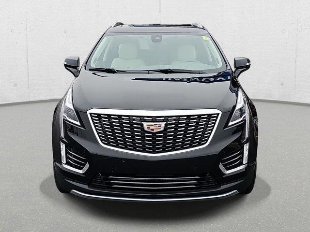 new 2025 Cadillac XT5 car, priced at $54,840
