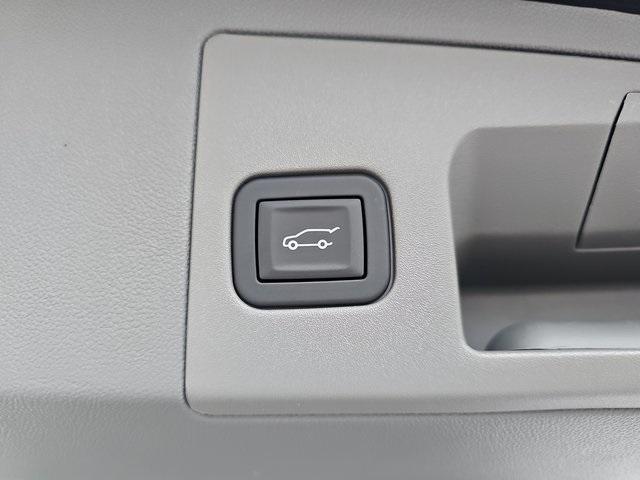 new 2025 Cadillac XT5 car, priced at $54,840