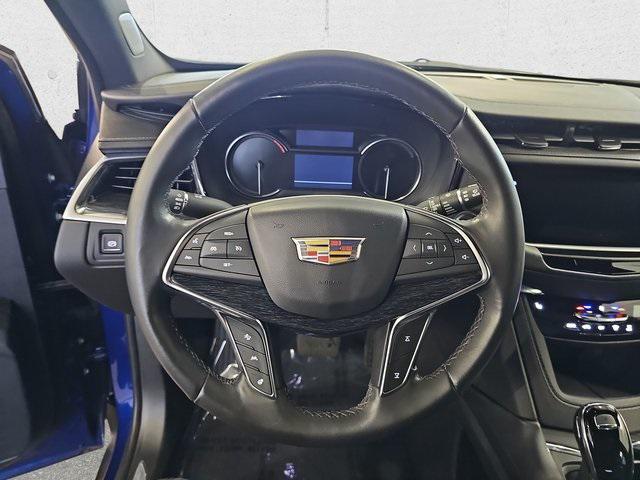 used 2023 Cadillac XT5 car, priced at $34,979
