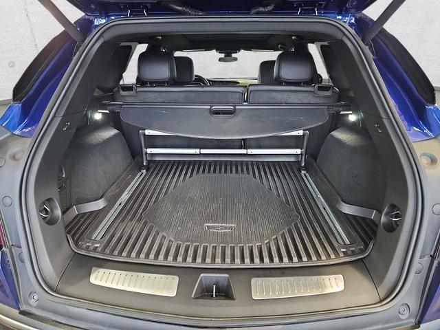 used 2023 Cadillac XT5 car, priced at $34,979