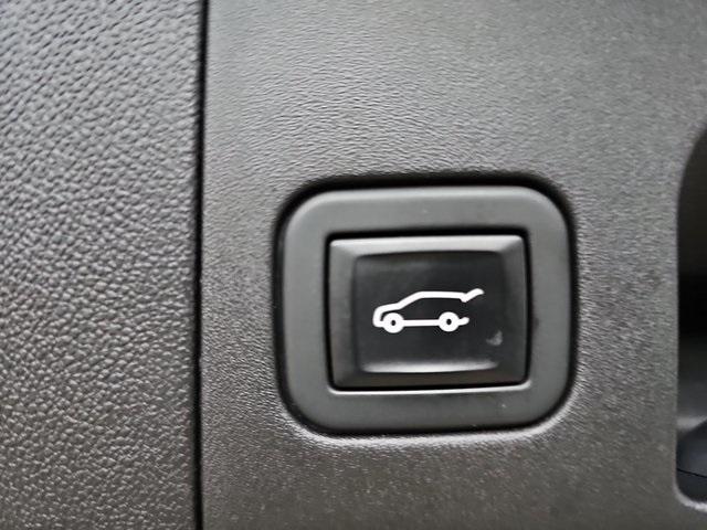 used 2023 Cadillac XT5 car, priced at $34,979