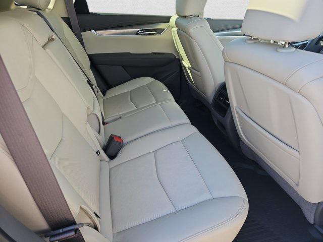 used 2020 Cadillac XT5 car, priced at $24,928