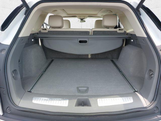 used 2022 Cadillac XT5 car, priced at $32,960