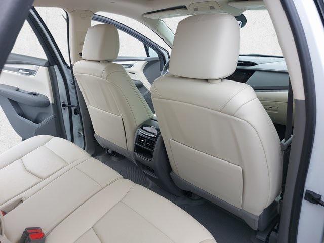 used 2022 Cadillac XT5 car, priced at $32,960