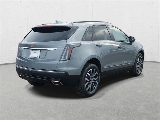 new 2025 Cadillac XT5 car, priced at $62,070