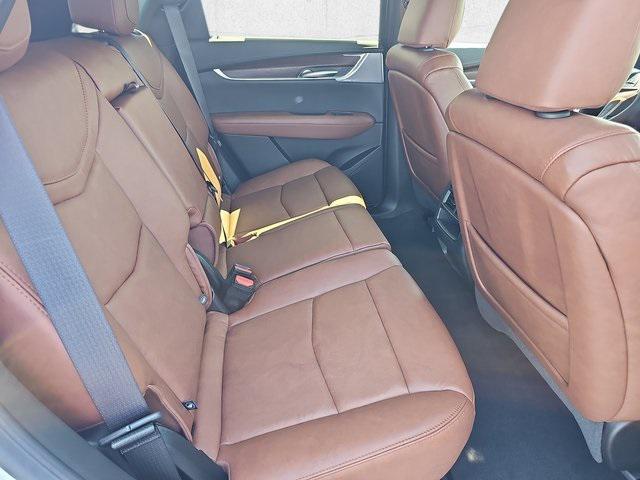 new 2025 Cadillac XT5 car, priced at $61,460